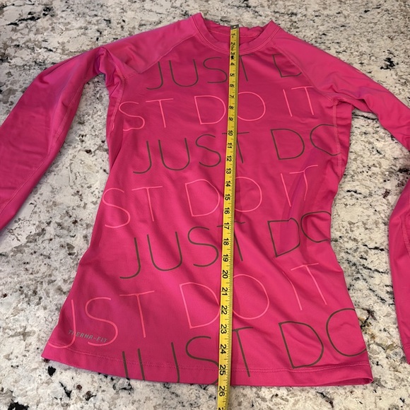 Nike base layer - Picture 7 of 10